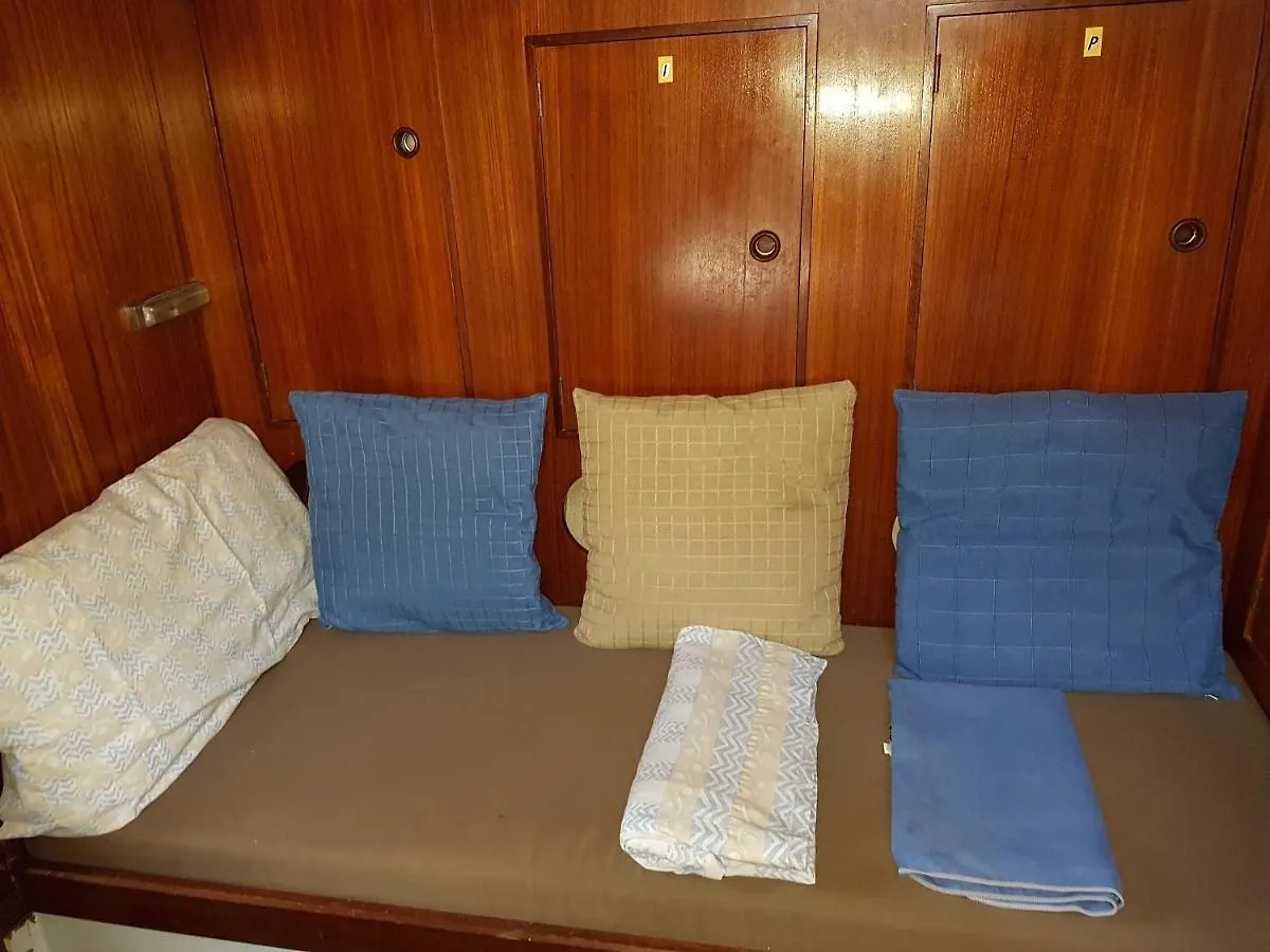 Stay On A Beautiful Ocean Going Classic Schooner! Barcelone Bateau-hôtel