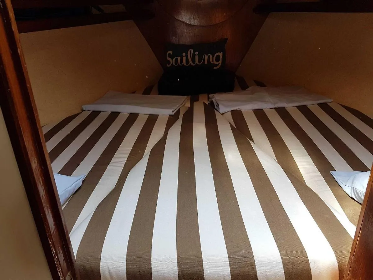 Stay On A Beautiful Ocean Going Classic Schooner! Barcelona Botel